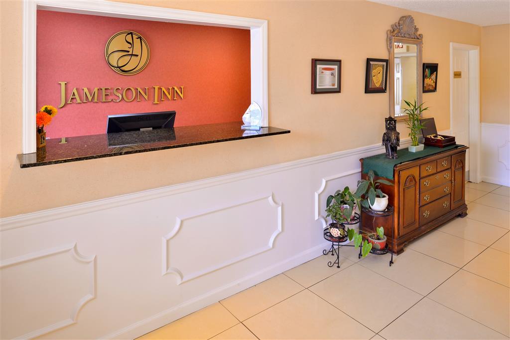 Red Roof Inn & Suites Wilson Intérieur photo